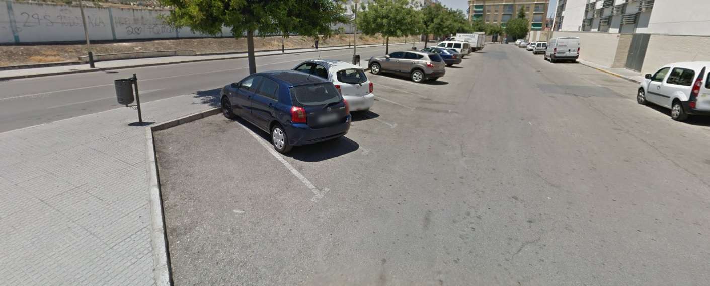 Montemayor Street Parking