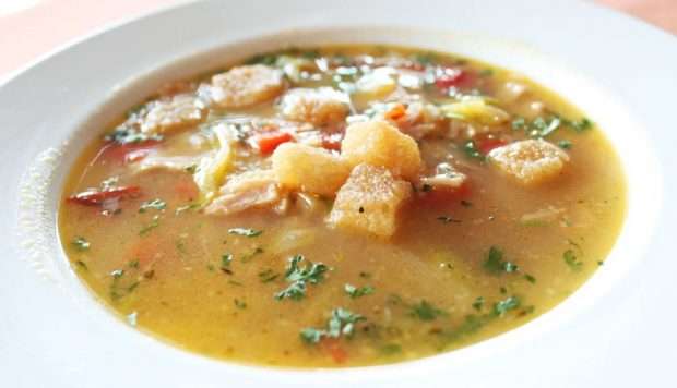 Garlic soup (Maimones) (2 people)