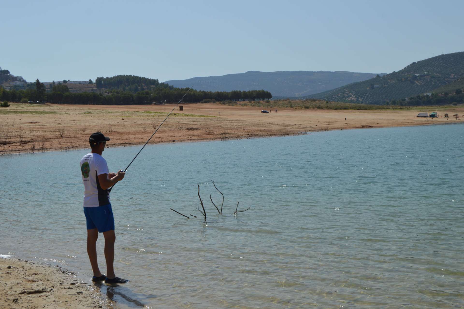 Pêche au réservoir d'Iznájar. 
